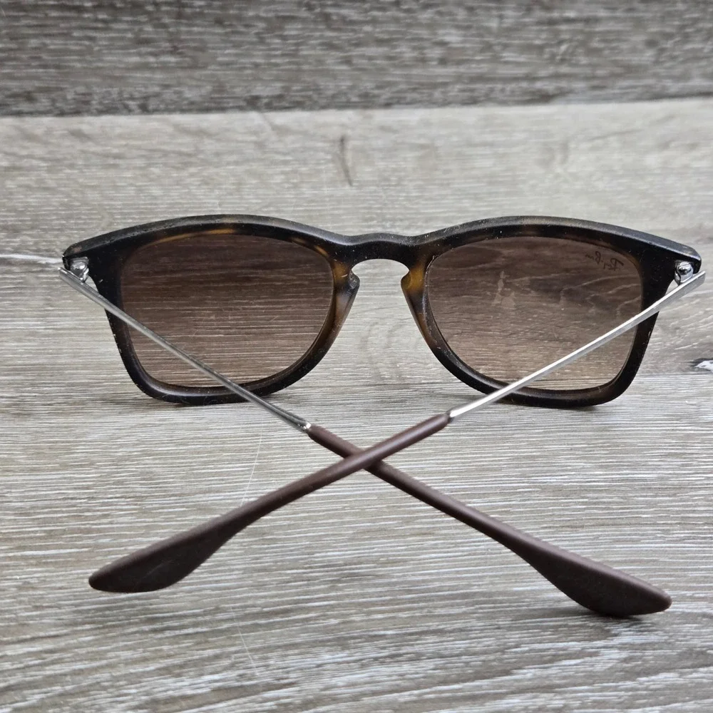 Ray-Ban RB4221 Sunglasses Unisex 50mm Tortoise Brown Gradient Square Matte Italy